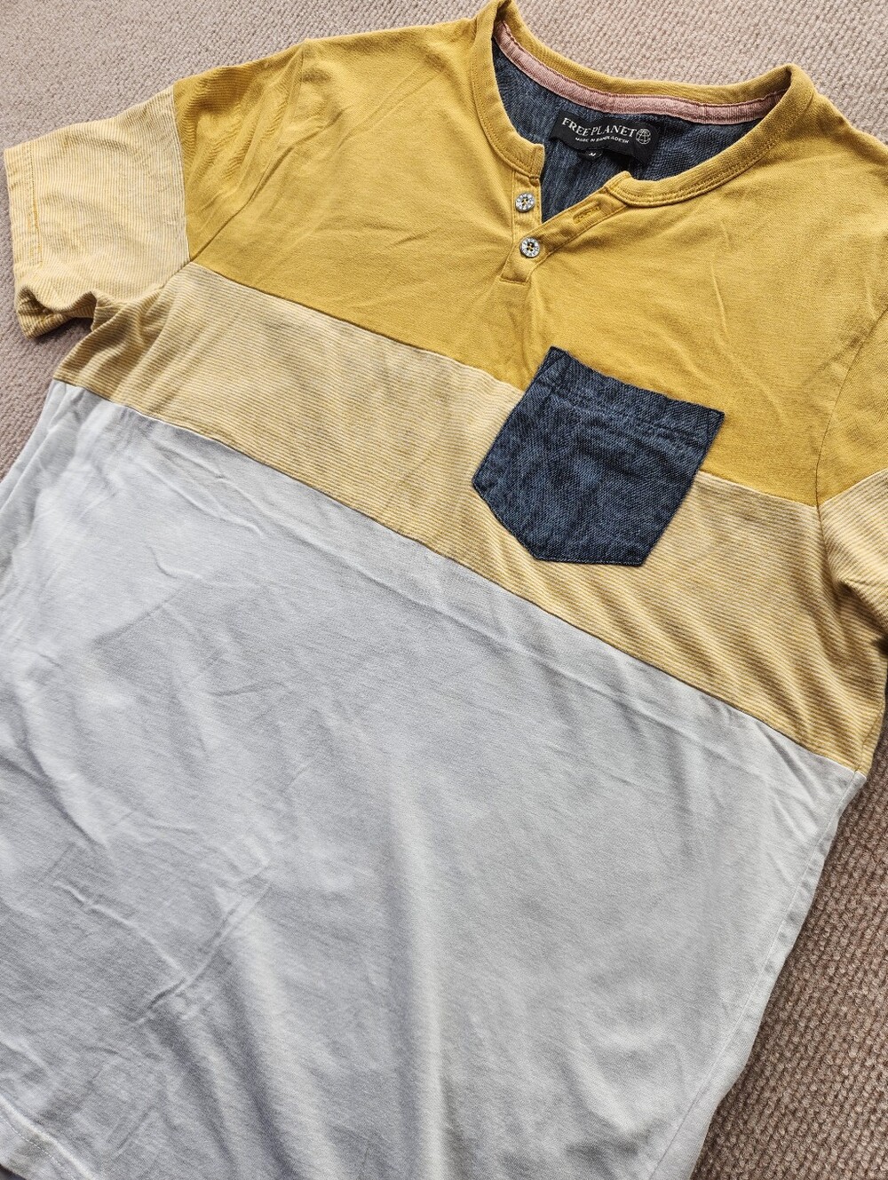Free Planet Men's Size M Colorblock White Yellow Henley T-Shirt Short Sleeve